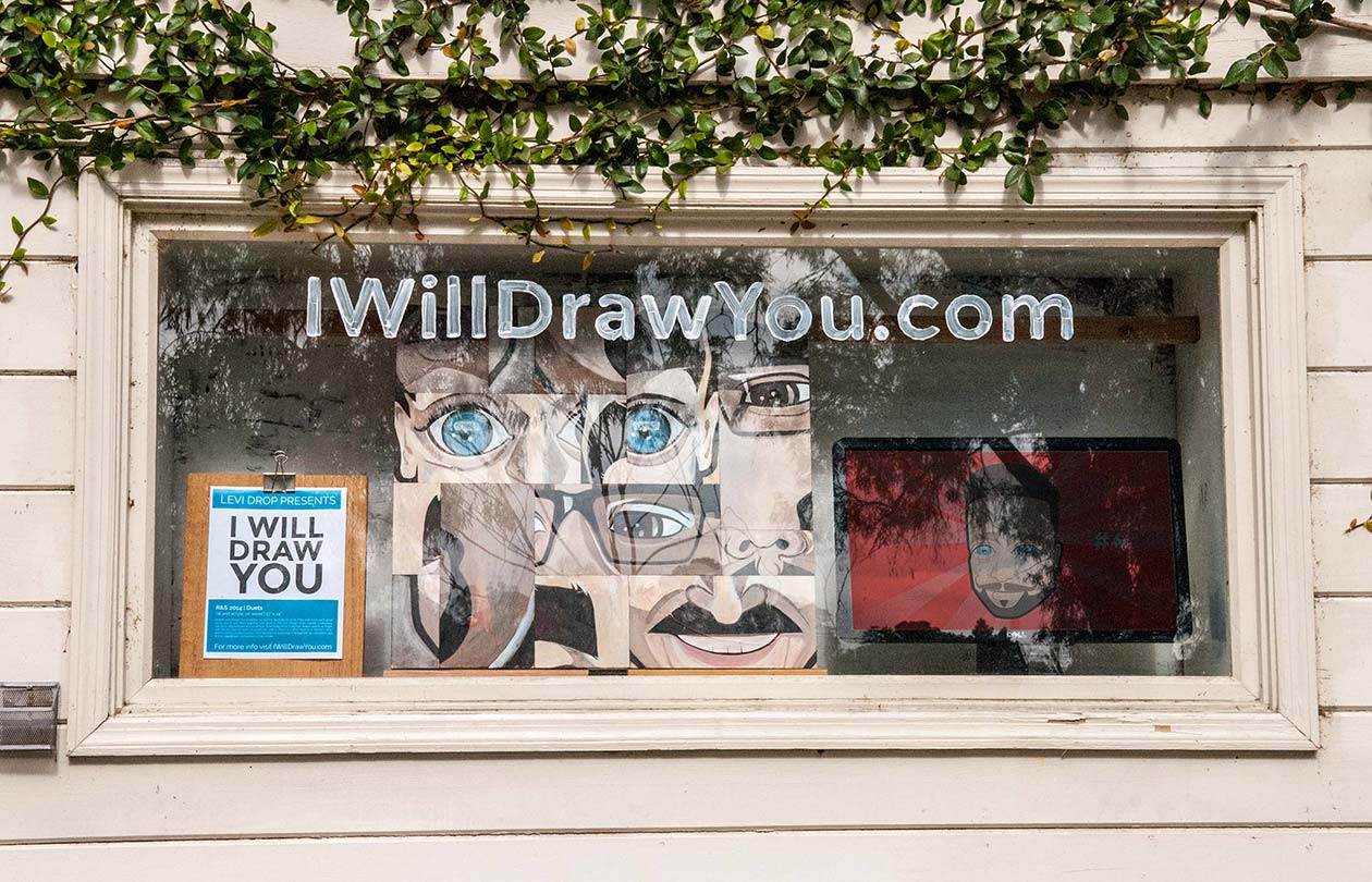Tiny Gallery | Size